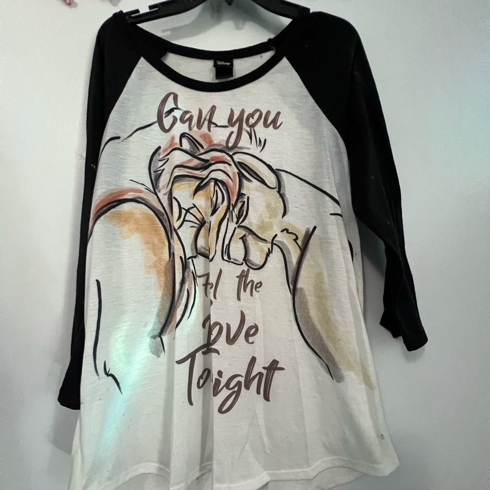 Women’s Disney Lion King Baseball Tee